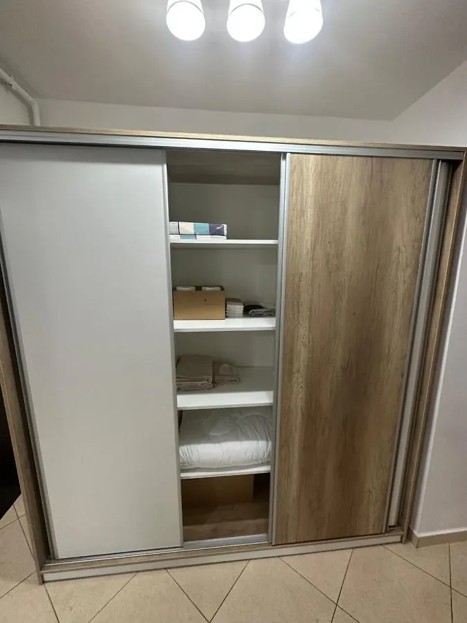 布加勒斯特Apartament In Cartierul Verde !公寓 0*, 布加勒斯特